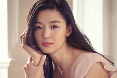 My love from another star. Jun Ji Hyun fera partie de la saison 2 de 'Kingdom' ⋆ K ...
