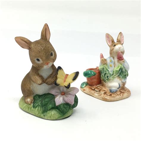 Lot Of Vintage Bunny Figurines Two Rabbit Porcelain Statues Toothpick