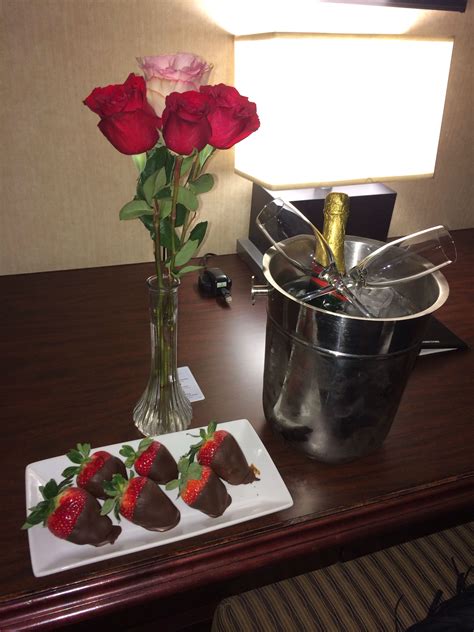 To Make A Romantic Anniversary Night - 64 Unique & Romantic Anniversary