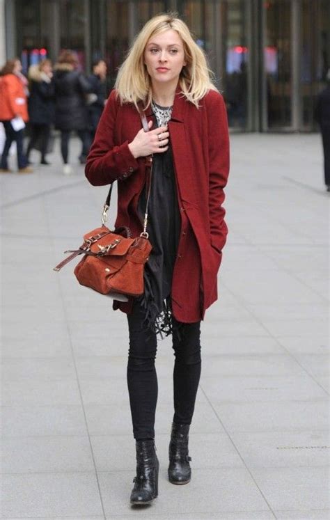 Fearne Cotton In A Red Coat With Black Skinny Jeans And A Tan Bag Cotton Outfit Fearne Cotton