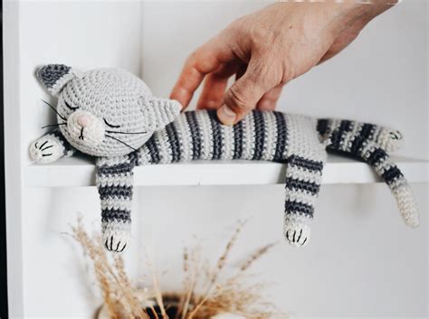 Easy Sleepy Cat Crochet Pattern Tabby Amigurumi Cat Tutorial Etsy