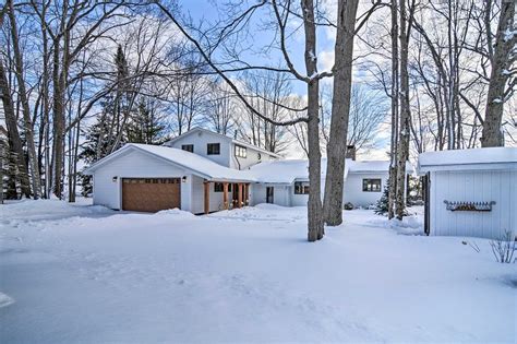 Pet friendly vacation rentals in cadillac: NEW! Cozy Lake Mitchell Cabin w/ Waterfront Views! UPDATED ...