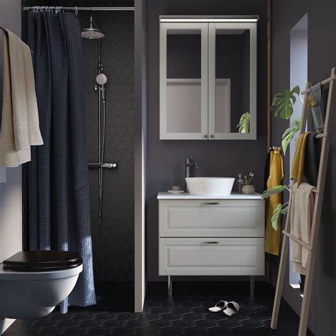 Small Gray Bathroom Ideas Make Your Space Look Bigger