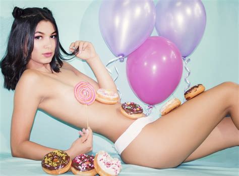 Alisson Santamaria Licks Lollipop And Teases Nude 8 Photos