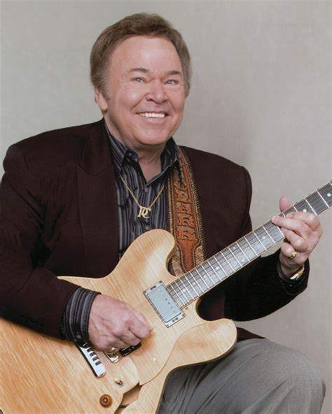 Roy Clark Country Guitar Virtuoso ‘hee Haw Star Dies At 85 Orange County Register