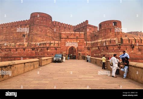 The Amar Singh Gate And Ramparts Of Agra Fort In Uttar Pradesh India