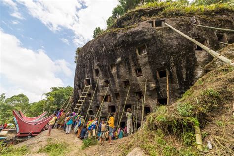 Melansir dari wonderlist , senin (19/10/2020), berikut lima tempat paling. 7 Kuburan Tercantik di Dunia yang Juga Jadi Tempat Wisata