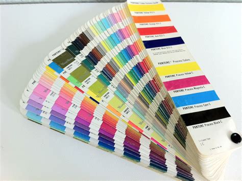 Choosing The Right Pantone Color Book Gambaran