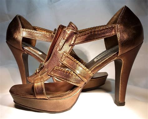 Heels are about 4 1/2 inches tall. Steve Madden Size 8.5 M Heels Gold Muted Peep-Toe Strappy Shoes Leather | Gold strappy heels ...
