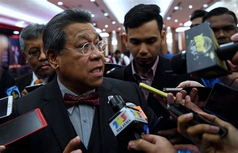 Lim kit siang telah menjadi ahli parlimen sejak 1969, dan merupakan salah seorang ahli politik paling lama berkhidmat di malaysia. Lim Kit Siang tidak beretika, angkuh | Utusan Borneo Online