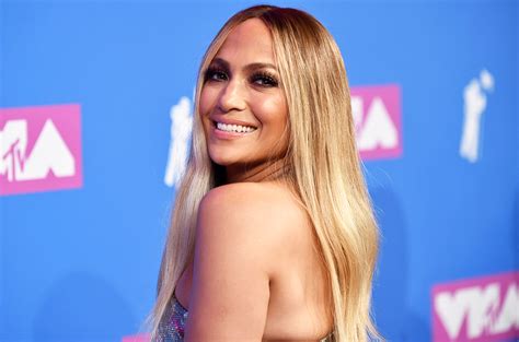 Jennifer Lopez Shows Off Her Amazing Biceps In Inspiring New Pic