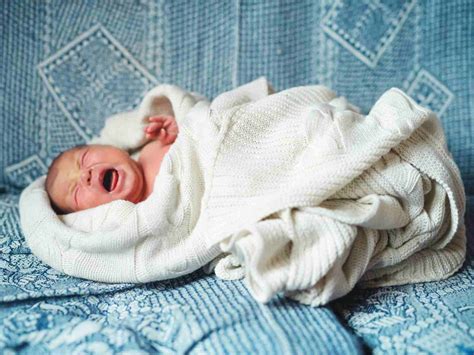 Kolka u noworodka Jak rozpoznać objawy Co robić Świat Rodziców