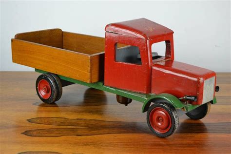 Large Wooden Antique Toy Dump Truck 1940s At 1stdibs