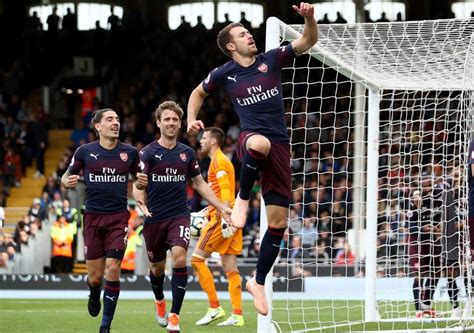 Karşılama old trafford stadı'nda oynanacak ve s sport ekranlarından naklen yayınlanacak. Manchester United & Liverpool renew rivalry over Aaron ...