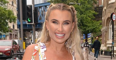 Did Billie Faiers Get Plastic Surgery Body Measurements And More