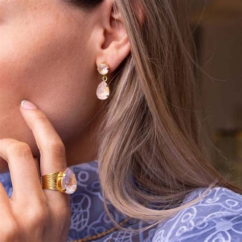 Mini Drop Earrings Rhodium Serene Delite Caroline Svedbom Snabb Frakt