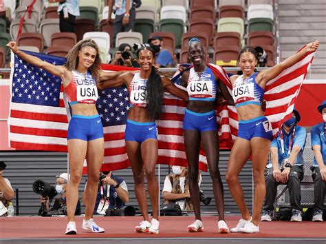 Us Women Win 4x400 And Allyson Felix Becomes The Most Decorated Us