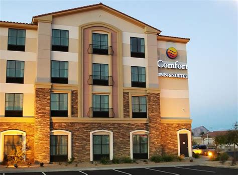 Much easier to enter by rear street since large building obscures sinage on w. Comfort Inn & Suites - Henderson | Henderson, NV 89014