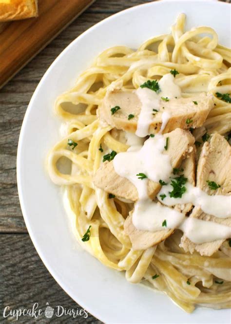 Your reward is a chicken alfredo recipe with lovely cheesy tortellini and a really rich flavorful homemade. Copycat Olive Garden Chicken Alfredo