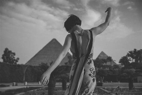 Lost In Time Egyptian Photographer Captures Egypts 1920s Fashion
