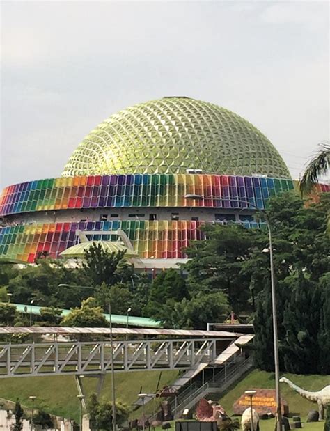 Pusat sains negara merupakan satu lagi lokasi penting bagi lawatan berkonsepkan pendidikan di kuala lumpur. Pusat Sains Negara | JURIE | Blipfoto