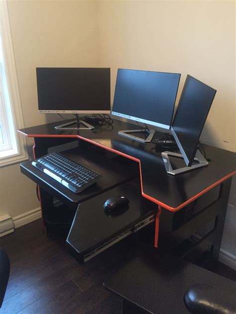 Pc Gaming Desks Cool Gaming Desk Accessories That Will Make Your