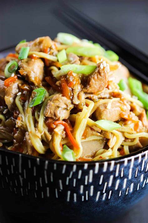 I make enough rice ahead of time and portion out single servings of the rice and chow mein into tupperware containers. Slow Cooker Chicken Chow Mein Recipe | How To Feed a Loon