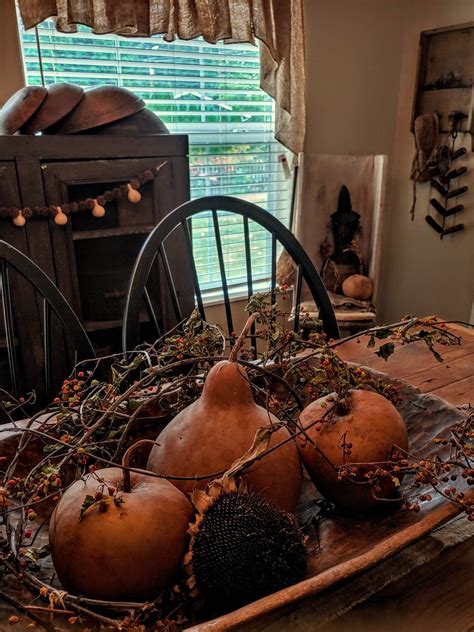Pin By Norma J On Fall Decor Primitive Fall Decorating Autumn