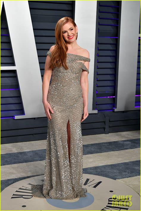 Isla Fisher And Renee Zellweger Get Glam For Vanity Fairs Oscars Party