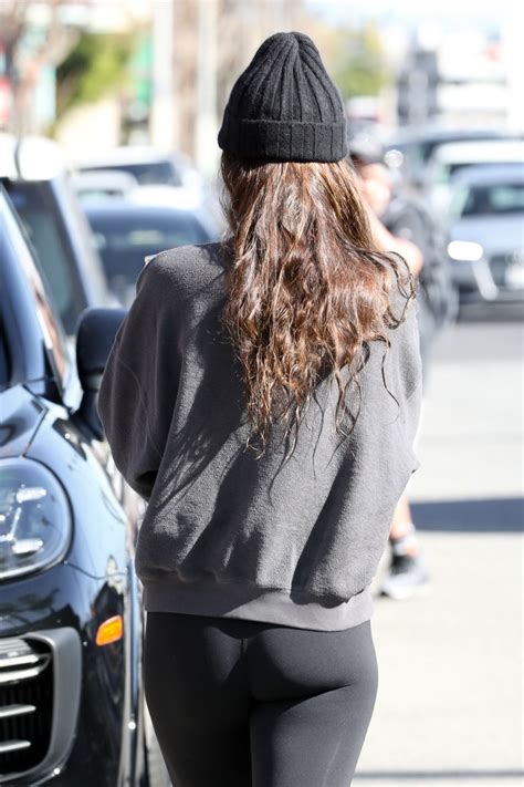 She was born in austin, texas, and is the daughter of actors don johnson and. Dakota Johnson - Leaving Yoga Class in Studio City 01/23 ...