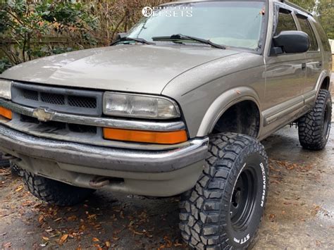 2003 Chevy S10 Lifted Ar