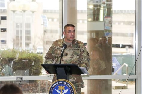 Inscom Welcomes New First Sergeant Article The United States Army