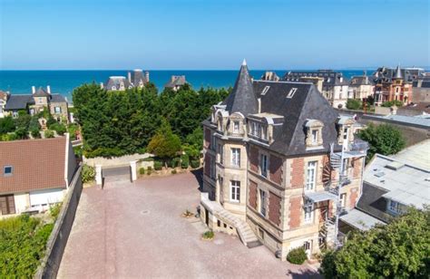 La Petite Falaise Uncmt Centre Lion Sur Mer Normandy Tourism France