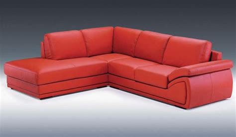 It's a choice that defines the living room. Contemporary Curved Sectional Sofa in Leather - Modern ...