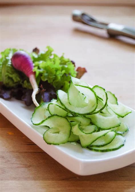 How To Cut A Cucumber Fun Sliced Cucumbers