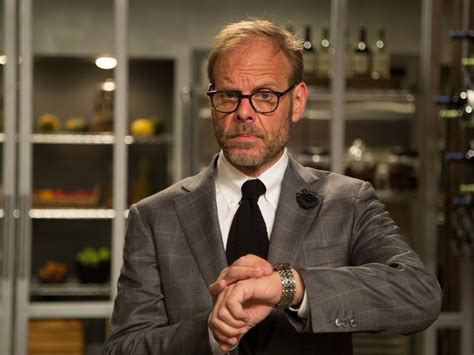 Cutthroat kitchen hands four chefs each $25,000 and the opportunity to spend that money on helping themselves or sabotaging their competitors. Cutthroat Kitchen Host Alton Recaps the Superstar Sabotage ...