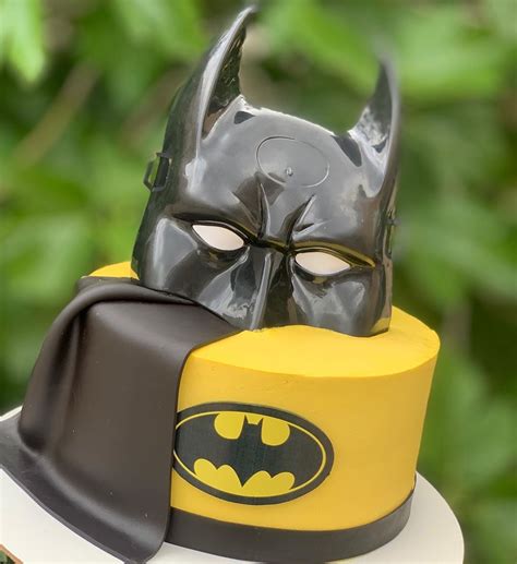 15 Mind Blowing Batman Cake Ideas And Designs