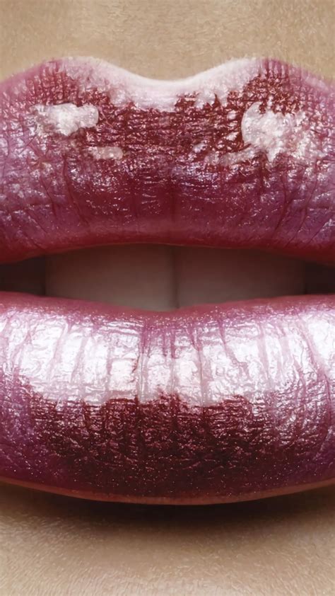 Girly Pink Wallpaper Lips Make Up Lip Gloss Lips Glitter Makeup