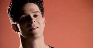 Tu siempre tan fant stica y yo se que tengo mucho que aprender, pero tu tambi‚n. Alejandro Sanz - Pisando Fuerte - Acordes D Canciones