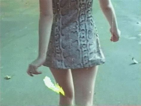Girls Day Out Fishnets Mini Skirt Ass Flash Pics No