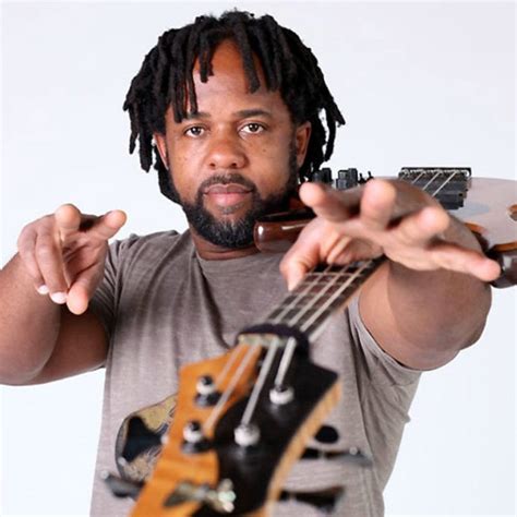 Bass Legend Victor Wooten Stuns Crowd With Layered Live Performance Of