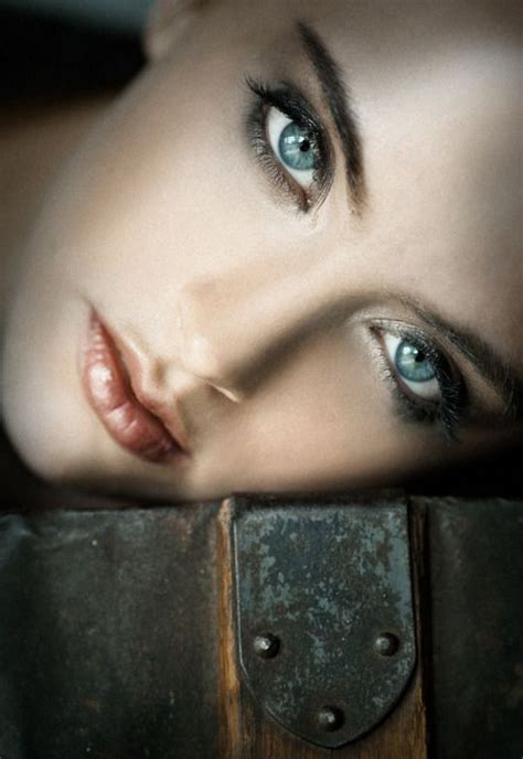 Pin By Reflections Of Dreams On Faces Gorgeous Eyes Beautiful Eyes Sexy Eyes