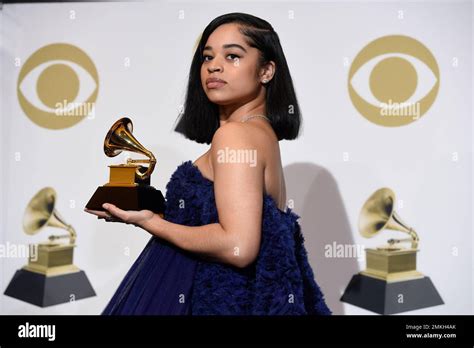 Ella Mai Poses In The Press Room With The Award For Best Randb Song For