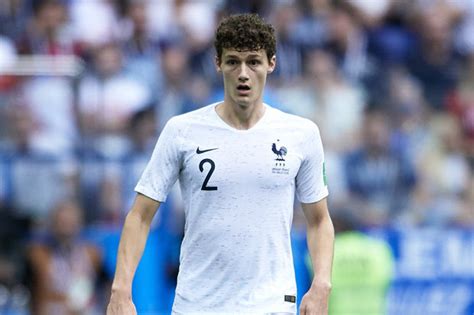 Benjamin pavard scouting report table. Benjamin Pavard: France World Cup star snubs Chelsea and Man City for £31m Bayern transfer ...