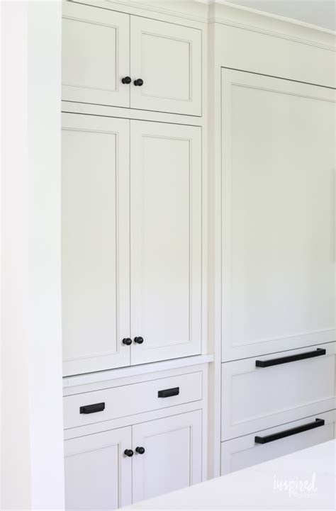 29.05.2019 · i used sherwin williams emerald urethane trim enamel for bathroom cabinets and the paint and primer both are gummy and come. Bayberry Kitchen Remodel Reveal - Inspired by Charm ...