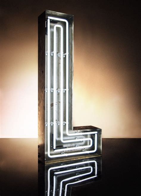 Neon L Hire Kemp London Bespoke Neon Signs And Prop Hire Neon