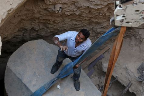 Who Is Inside The 2000 Year Old Tomb Of Egypt S Mystery Sarcophagus Is Alexander The Great Mummy