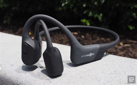 Aftershokz Aeropex Open Ear Headphones Prove Less Can Be More Engadget