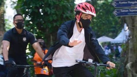 Naik Sepeda Bareng Jokowi Kaesang Pangarep Pamer Gaya Rambut Baru