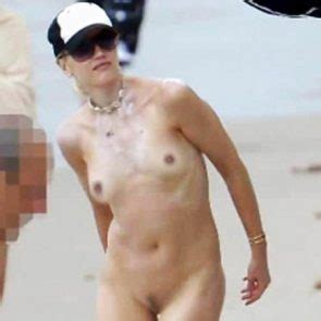 Gwen Stefani Nude Pics Page Hot Sex Picture